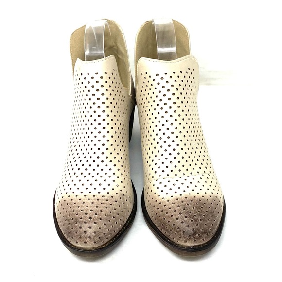 Mata Booties - Picture 2 of 8